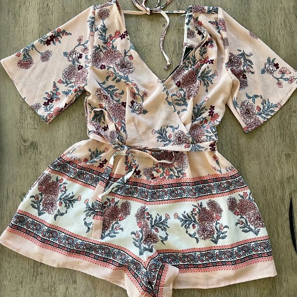 Trixxi Pants - Blush Pink Floral Romper - Small